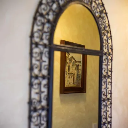 Casa De Al Lado En