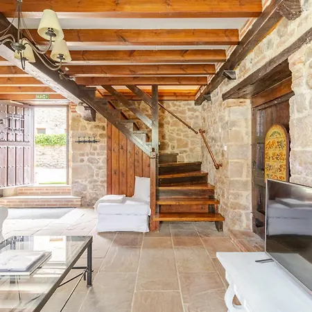 Casa De Al Lado En Villa