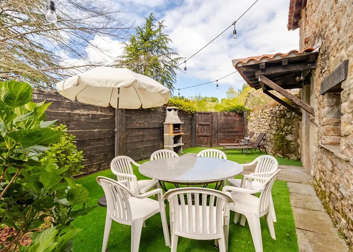 Casa De Al Lado En *