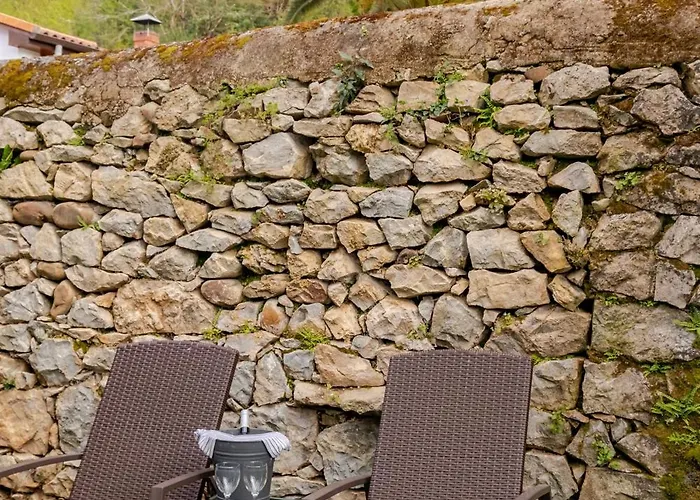 Casa De Al Lado En * Barcenaciones