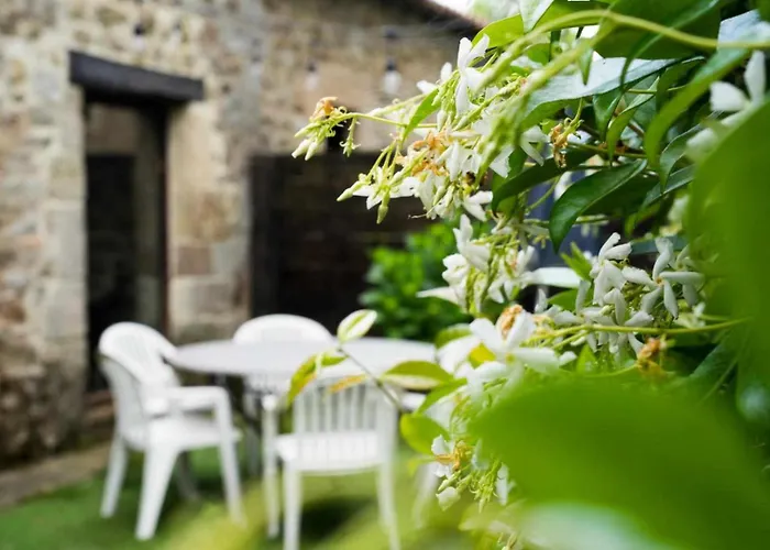 Casa De Al Lado En * Barcenaciones
