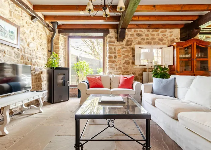 Casa De Al Lado En Villa *